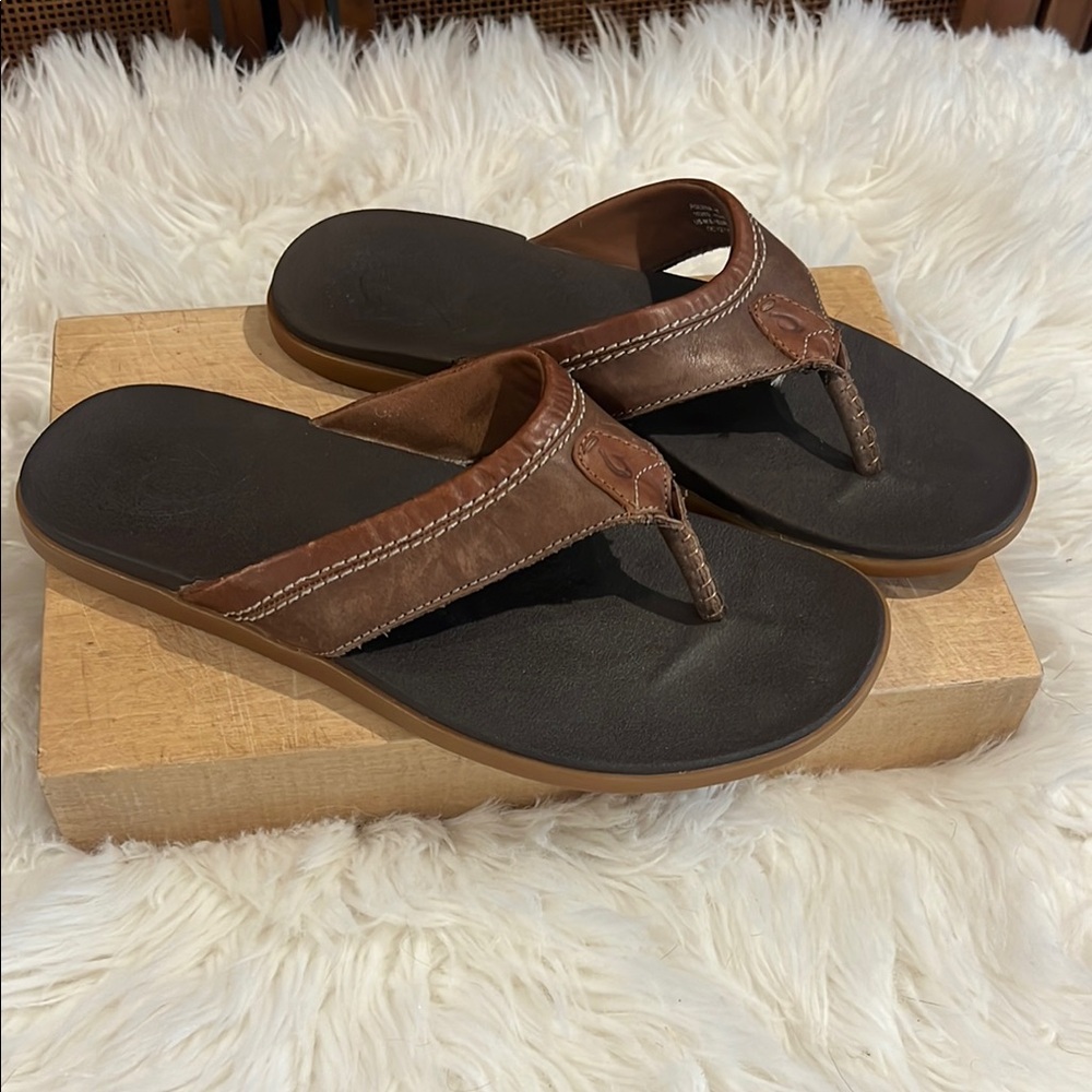 Olu’Kai Polena Leather Flip Flops